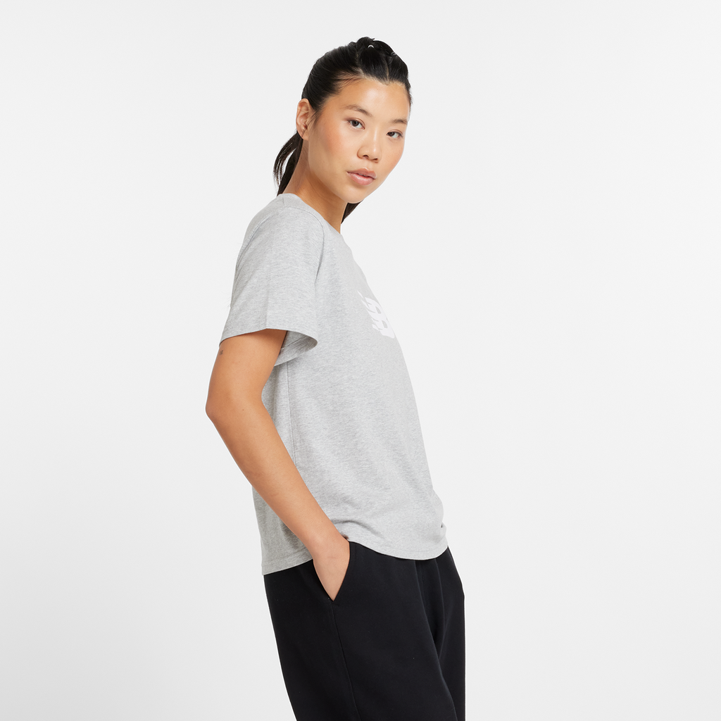 New Balance W Sport Jersey Relaxed Logo T-Shirt in GRAU