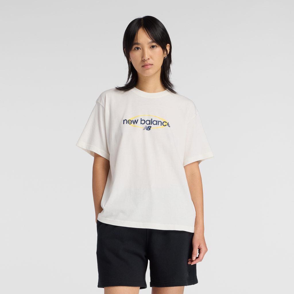 New Balance W Sport Relaxed Graphic T-Shirt in WEISS