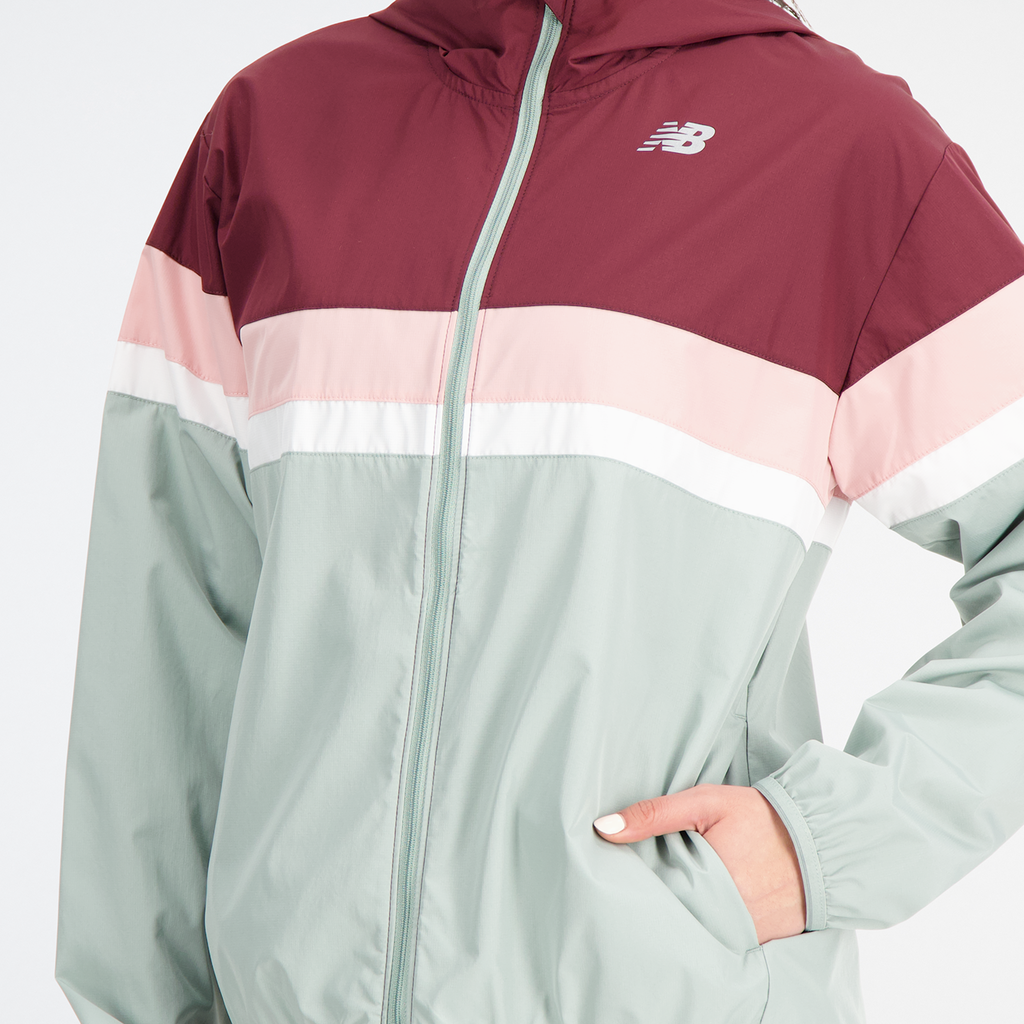 New Balance W Accelerate Jacket in GRÜN