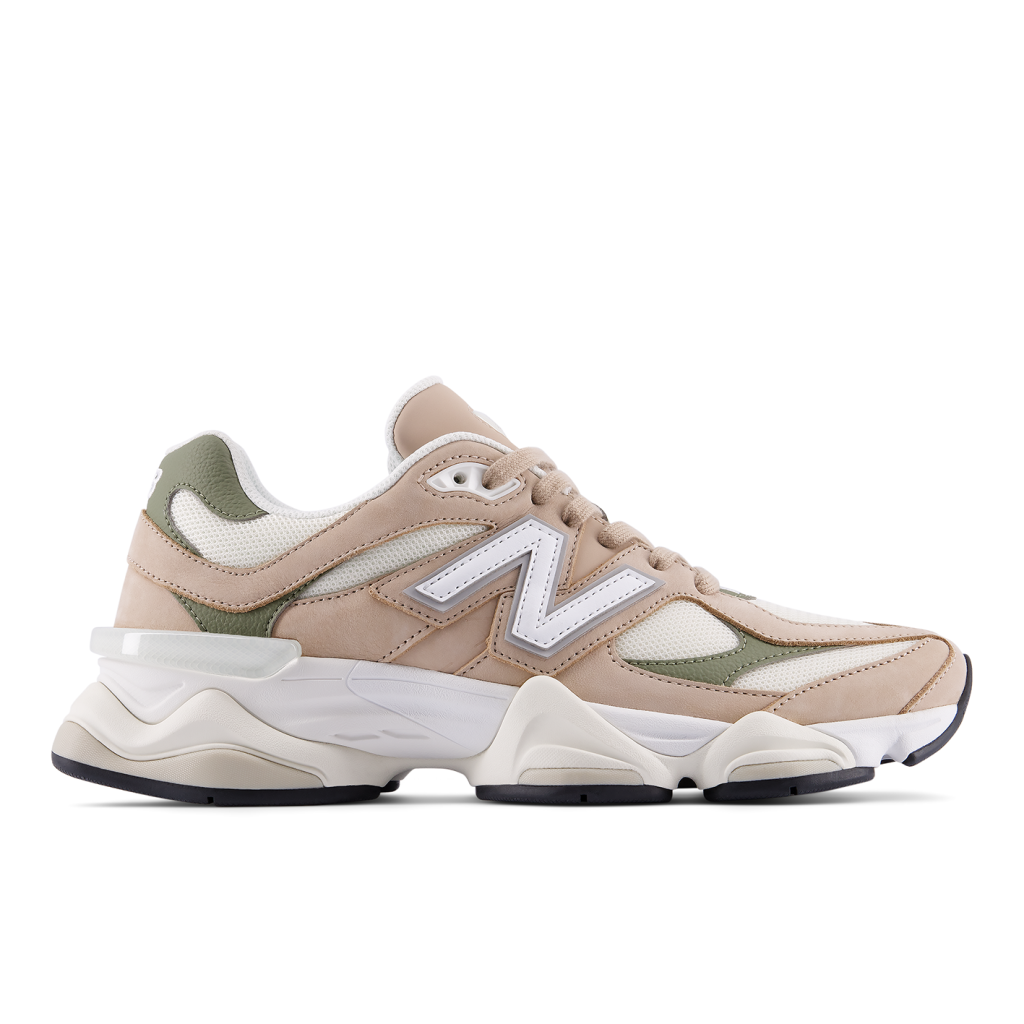 New Balance U 9060 Elevated Staple Freizeitschuhe in BRAUN
