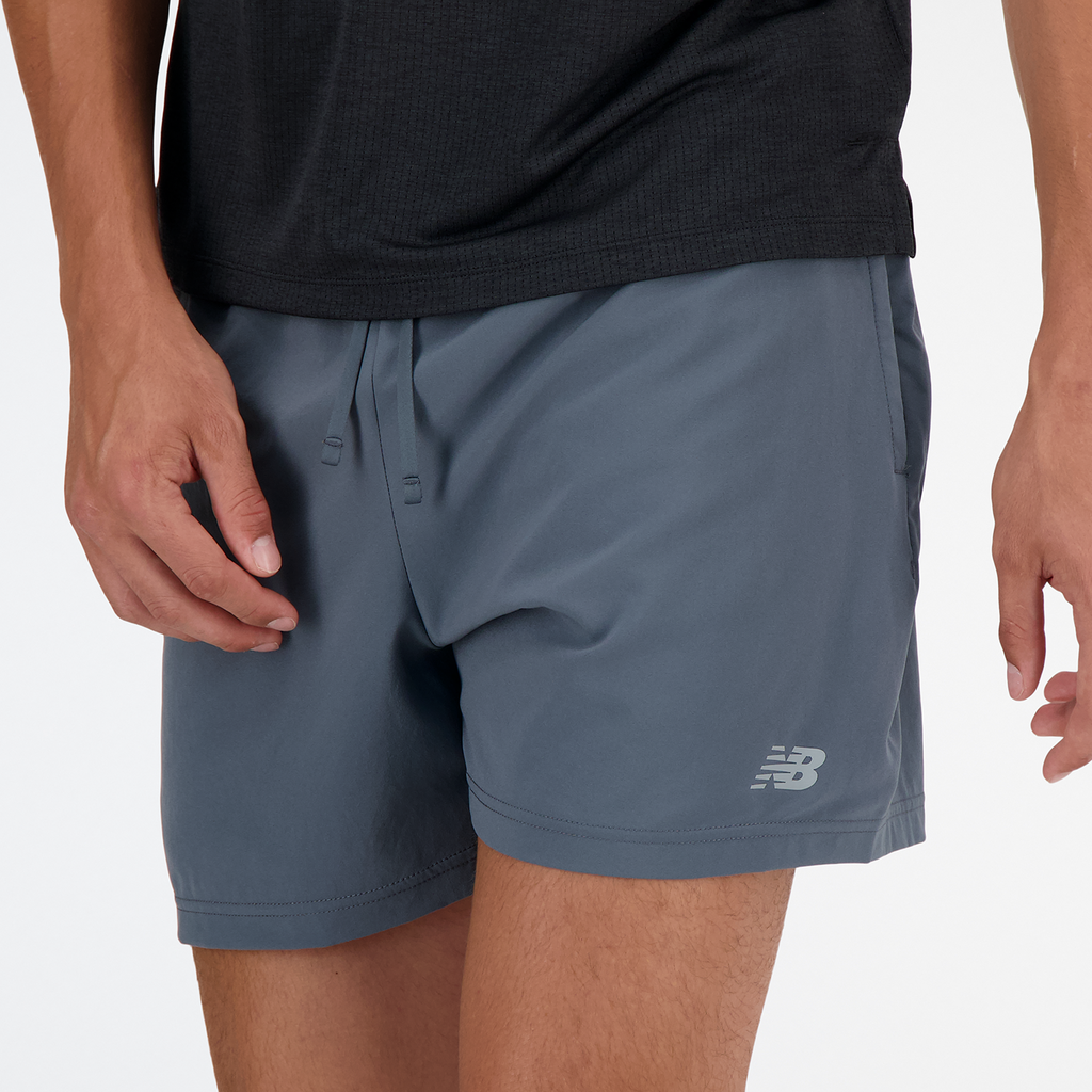 New Balance Sports Essentials Short 5 Inch Brief in GRAU