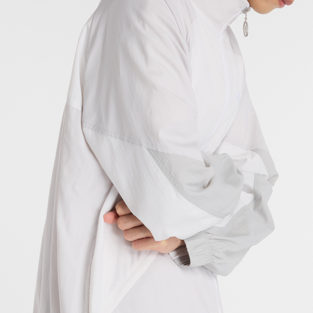 New Balance Achieve Jacket in BLAU