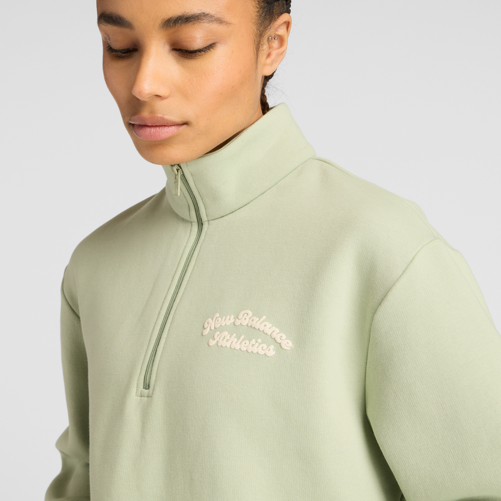 New Balance W Linear Heritage Fleece Half Zip in GRÜN
