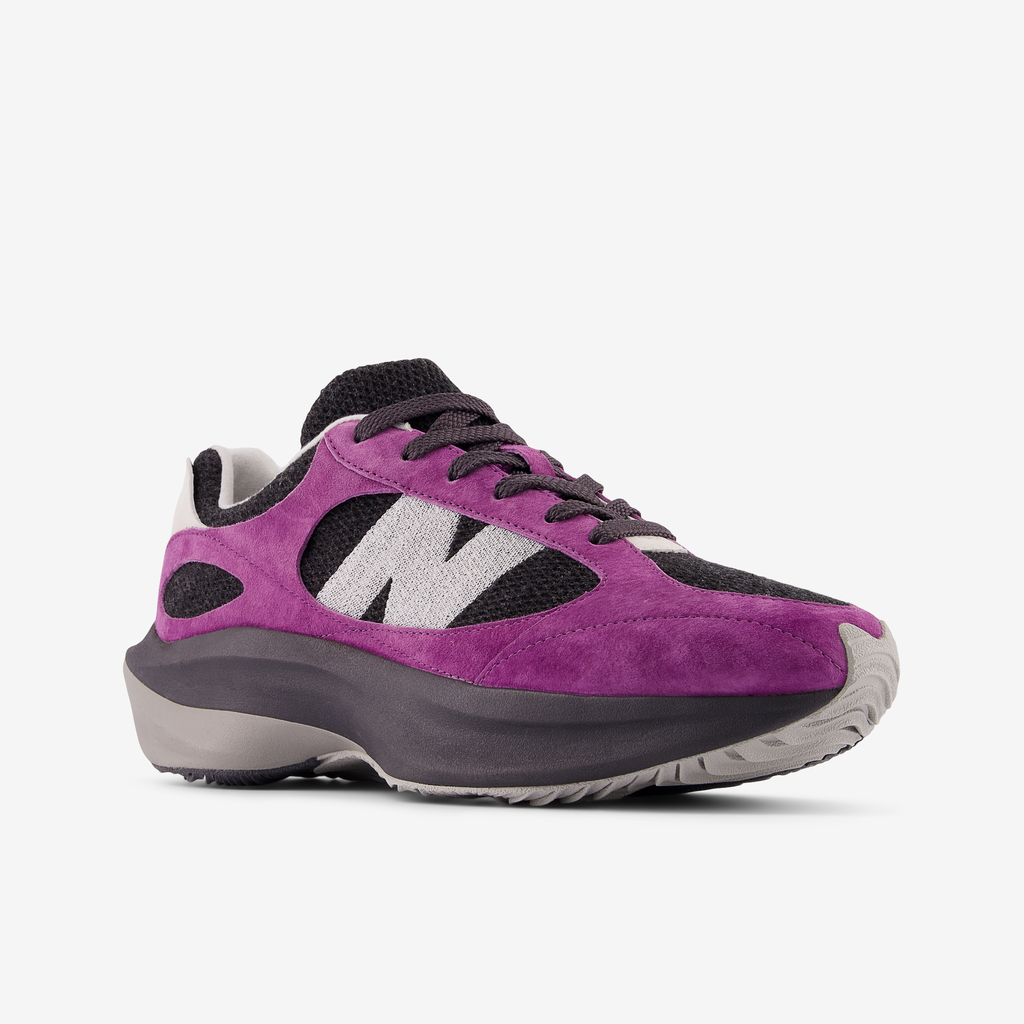New Balance U Warped Runner Future State Freizeitschuhe in VIOLETT