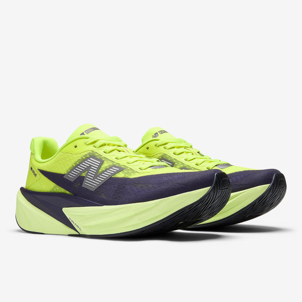 New Balance WFCX3PE FuelCell Rebel v5 Laufschuhe in GRÜN