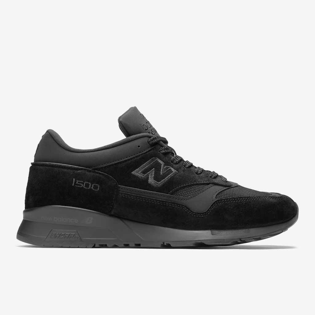 New Balance M 1500 Made in UK Elevated Essentials Freizeitschuhe in SCHWARZ