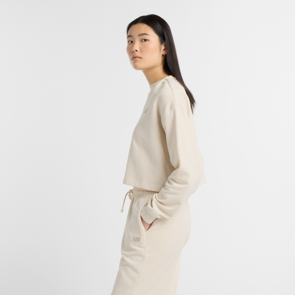 New Balance Coastal Fleece Crew in BEIGE