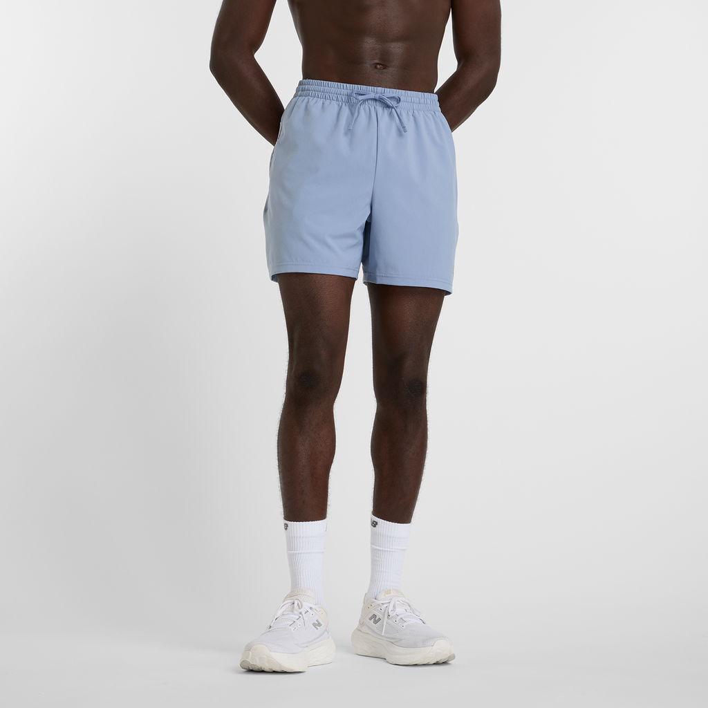 New Balance Sports Essentials Short 5 Inch Brief in BLAU