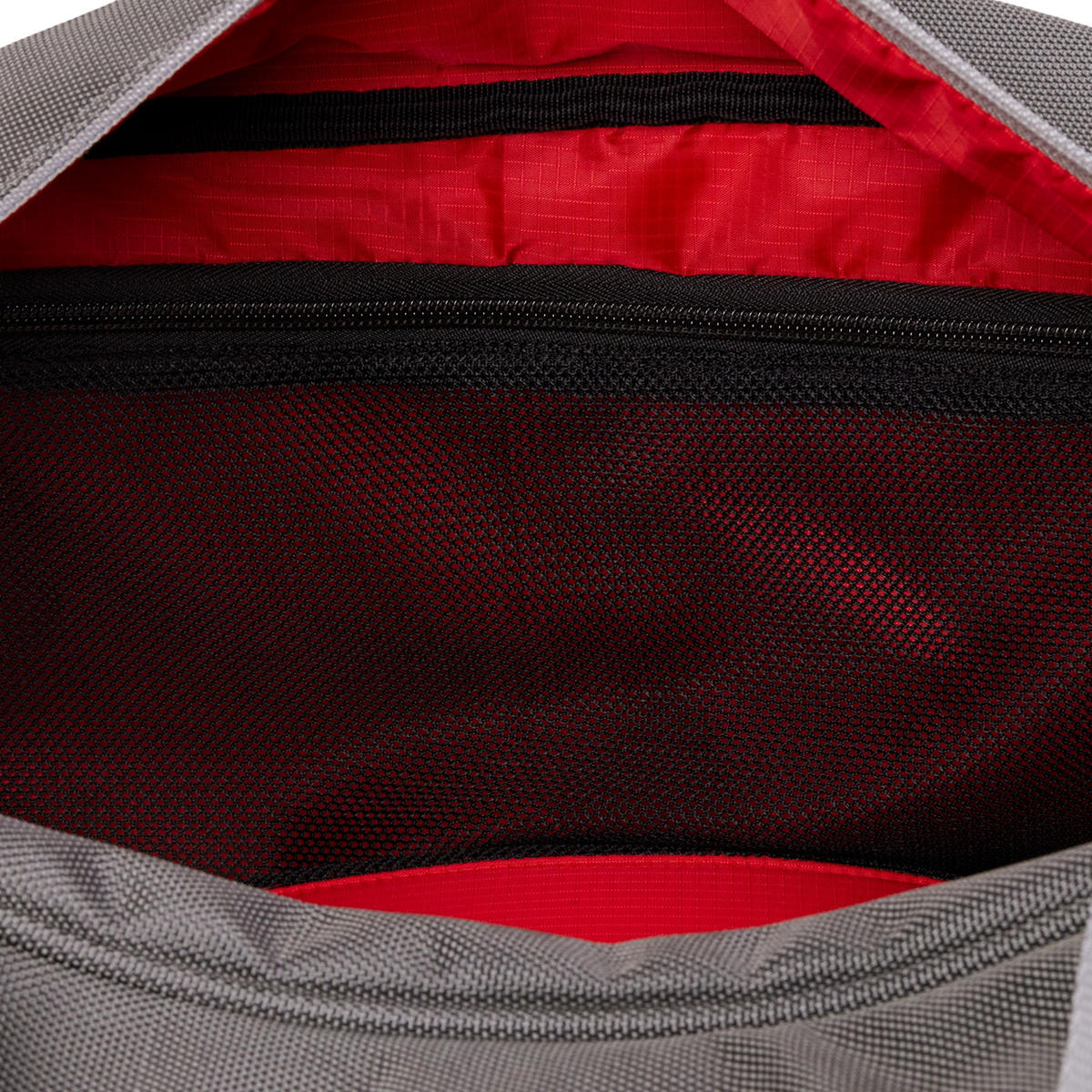 New Balance Legacy Icon Duffel Bag in GRAU