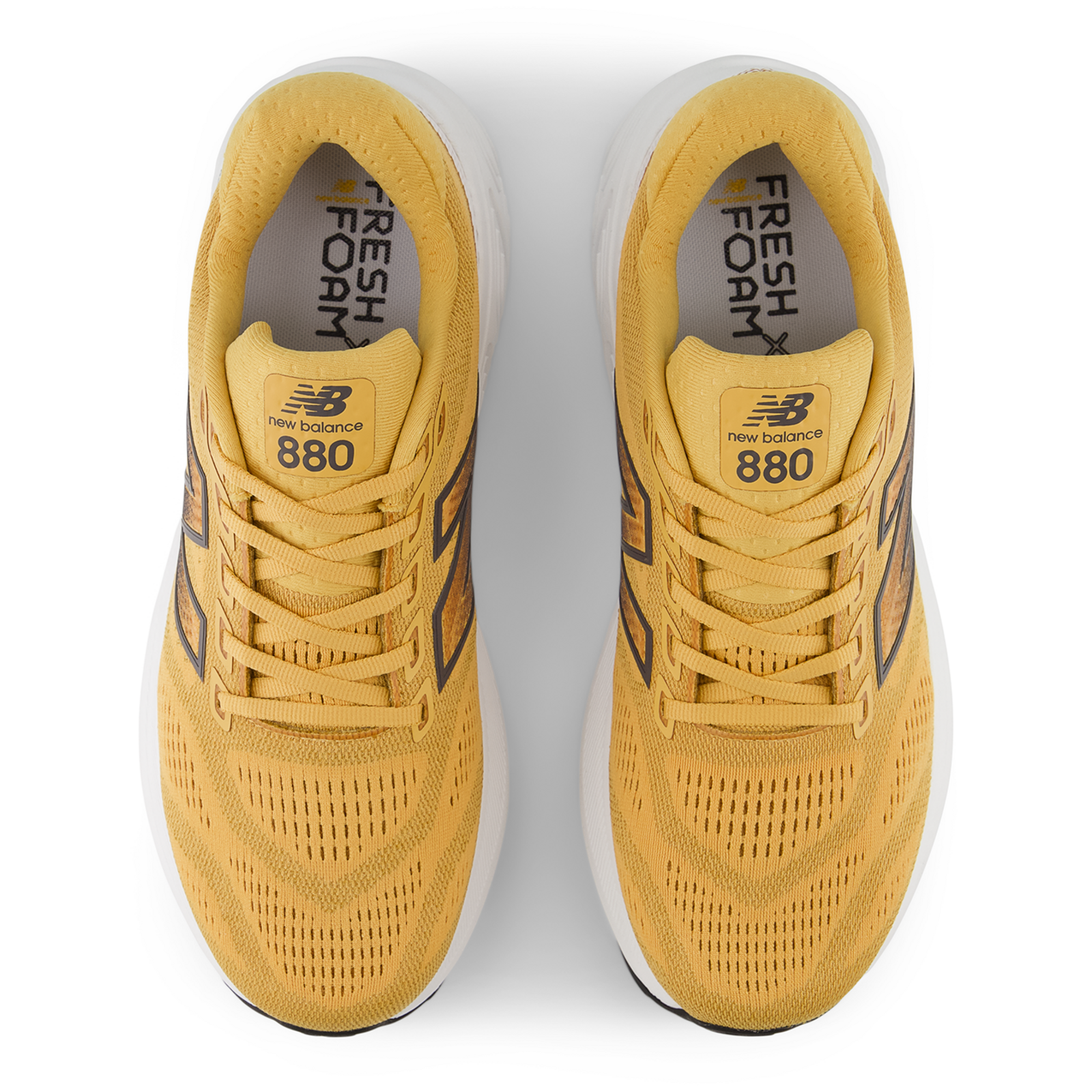 New Balance M 880 v15 Laufschuhe in BRAUN