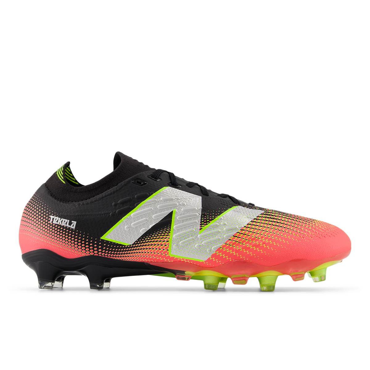 New Balance M Tekela Pro FG Seasonal Nockenschuhe in SCHWARZ