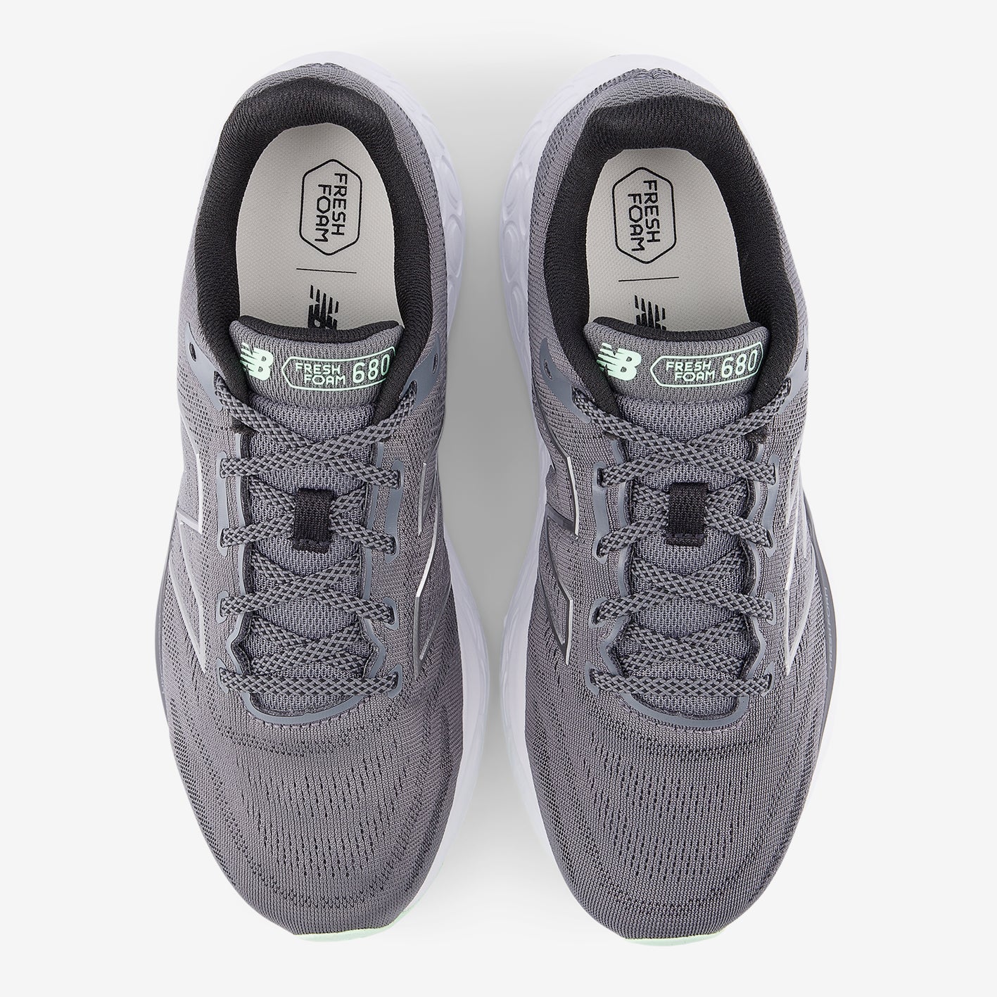 M 680 v8 Chaussures de course