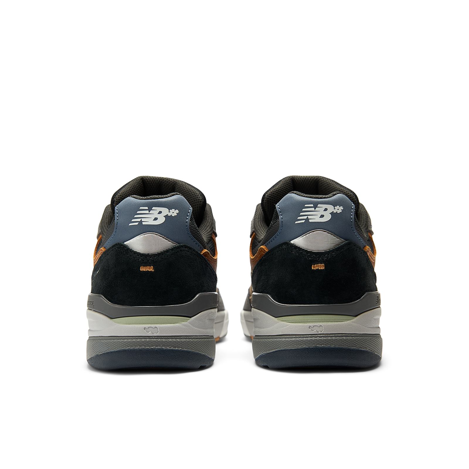 New Balance M Numeric 933 Andrew Reynolds Skateboardschuhe in GRAU