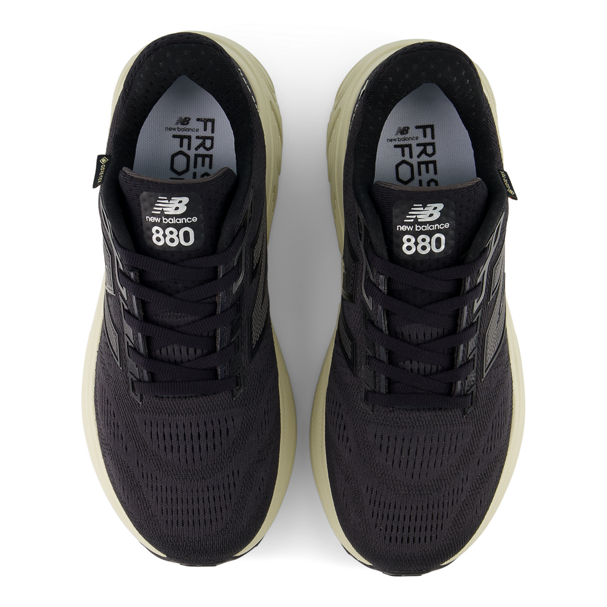 New Balance W 880 GTX v15 Laufschuhe in SCHWARZ