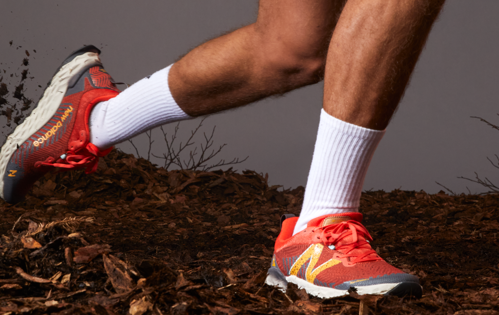 New Balance Hierro v6 Trailrunningschuhe in ROT