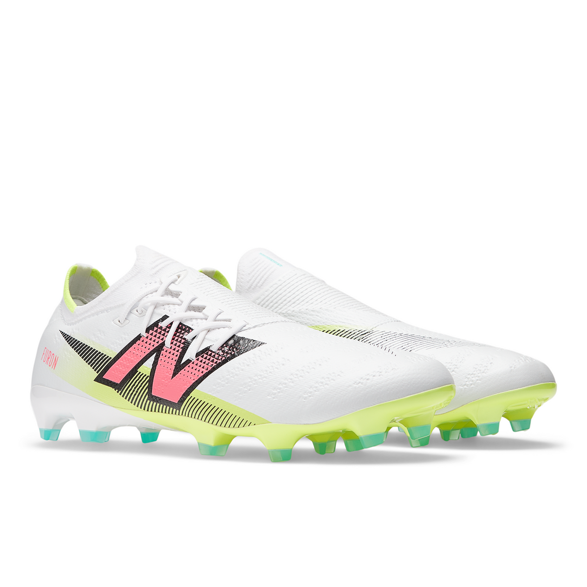 New Balance M Furon Pro FG Colorful Nockenschuhe in WEISS