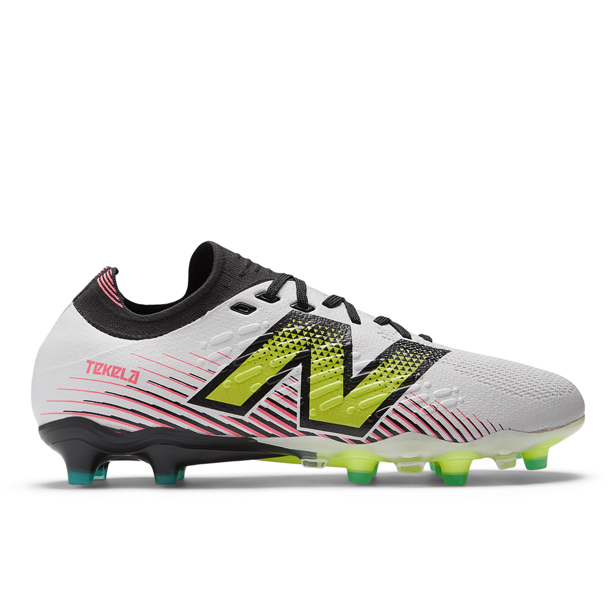 New Balance M Tekela Low Pro FG Colorful Nockenschuhe in WEISS