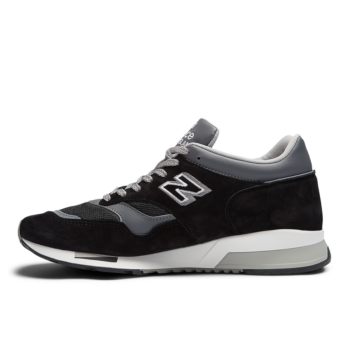 New Balance M 1500 Made in UK Freizeitschuhe in SCHWARZ