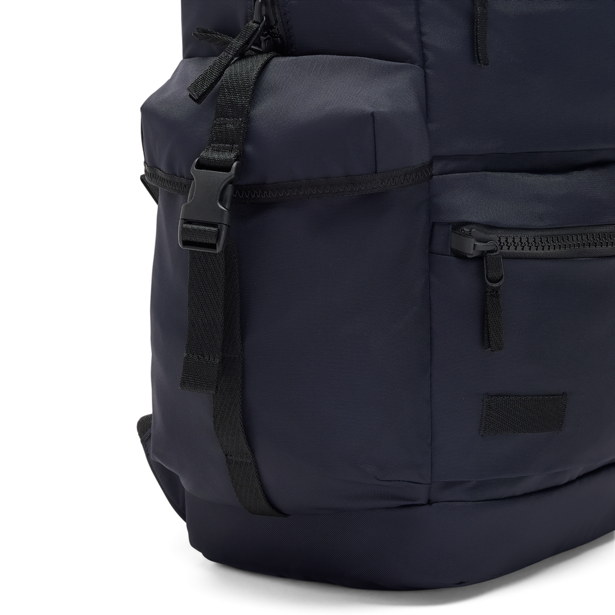 New Balance Wayfinder Pack in BLAU