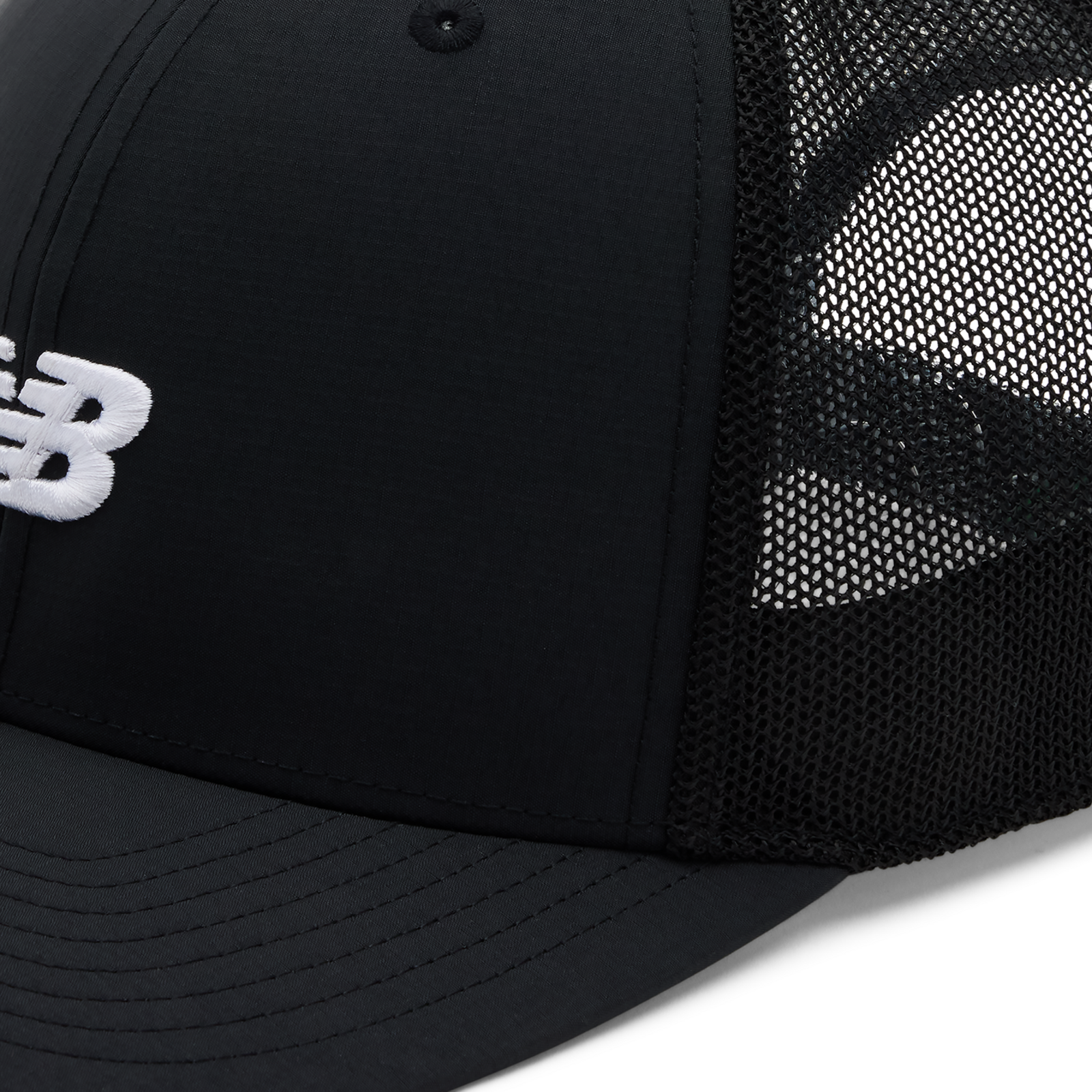 New Balance '47 Brrr Trucker in SCHWARZ