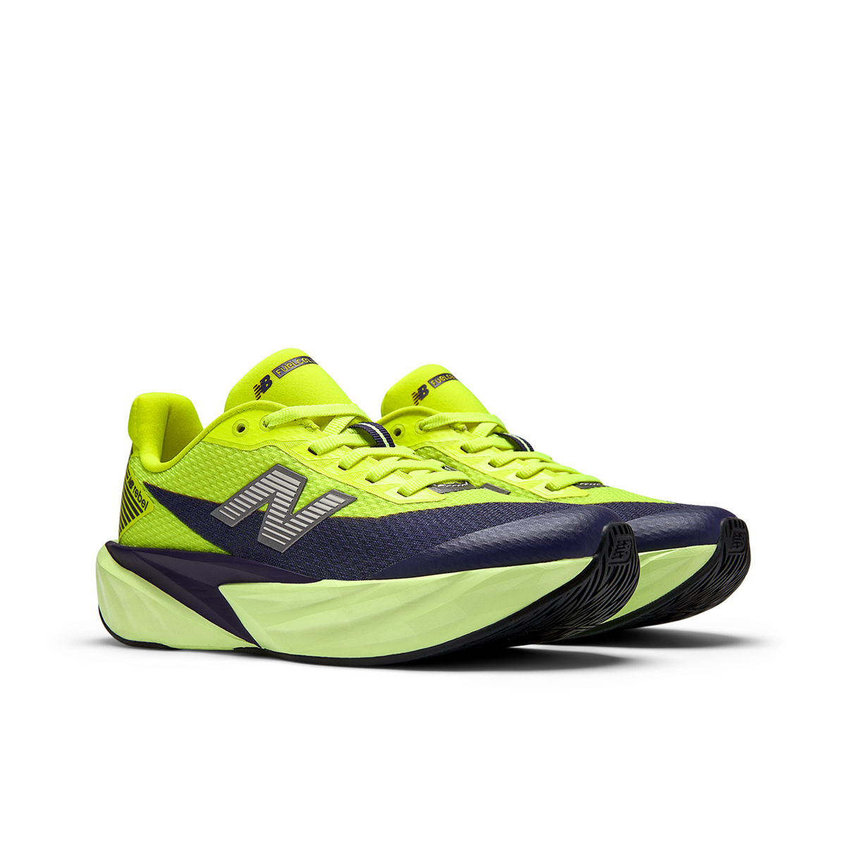 New Balance G Rebel v5 Laufschuhe in GRÜN