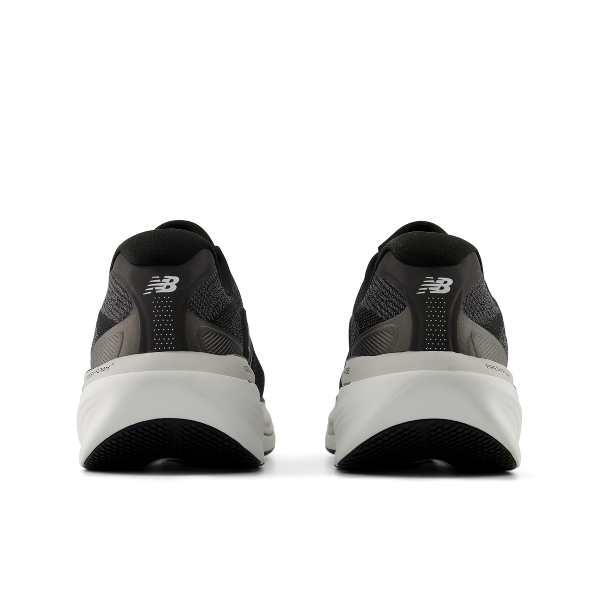 New Balance M 860 v15 Laufschuhe in SCHWARZ