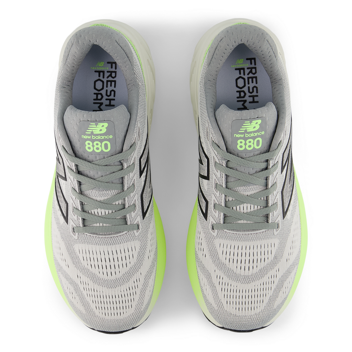 New Balance M 880 v15 Laufschuhe in GRAU