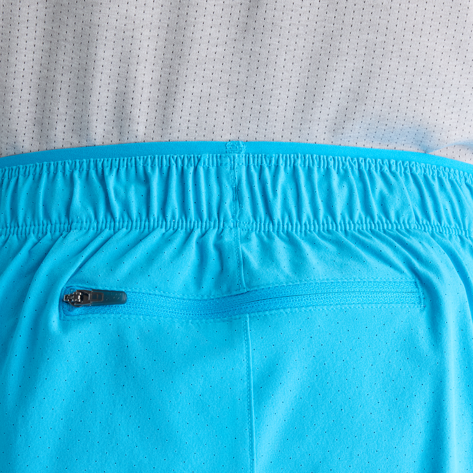 New Balance RC Seamless Short 5 Inch in BLAU