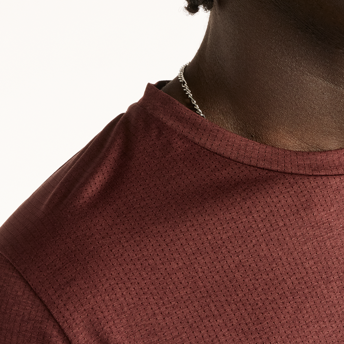 New Balance NB Athletics Run T-Shirt in ROT