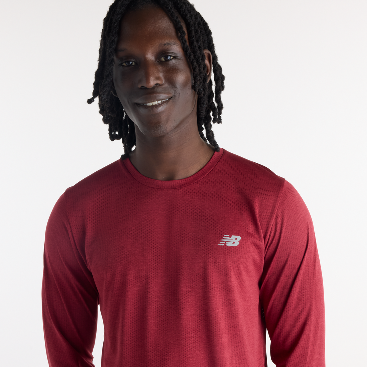 New Balance NB Athletics Run Long Sleeve T-Shirt in ROT
