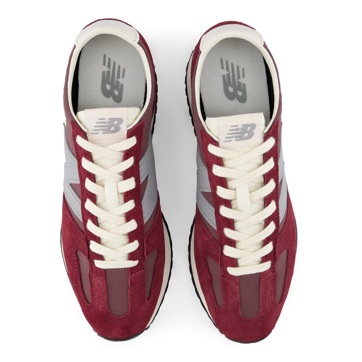 New Balance 471 Seasonal Staple in ROT