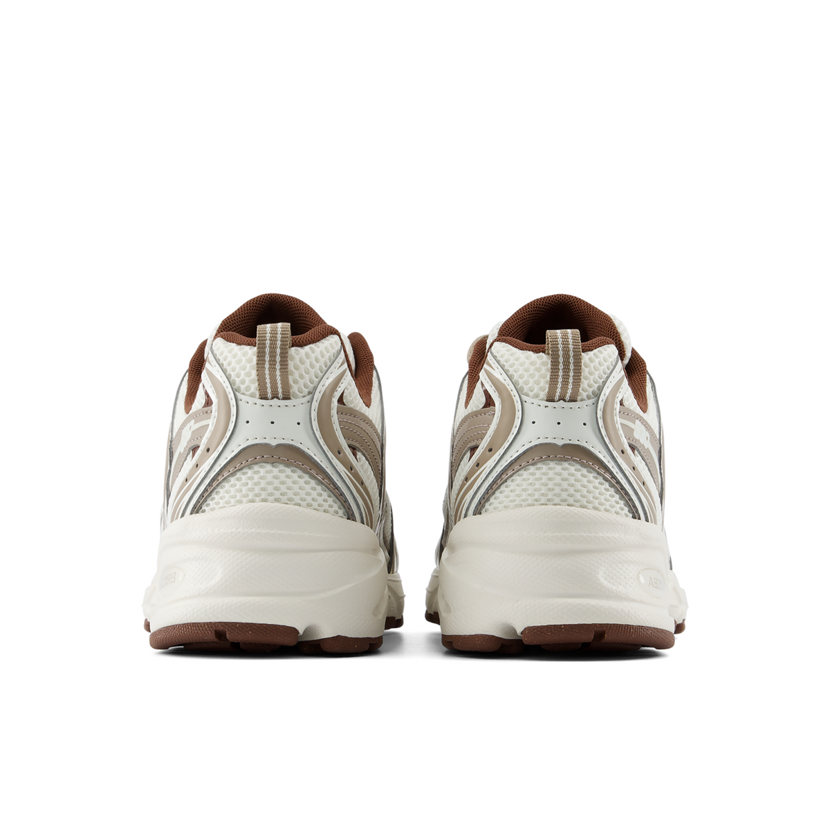 New Balance 530 Core Reset in WEISS