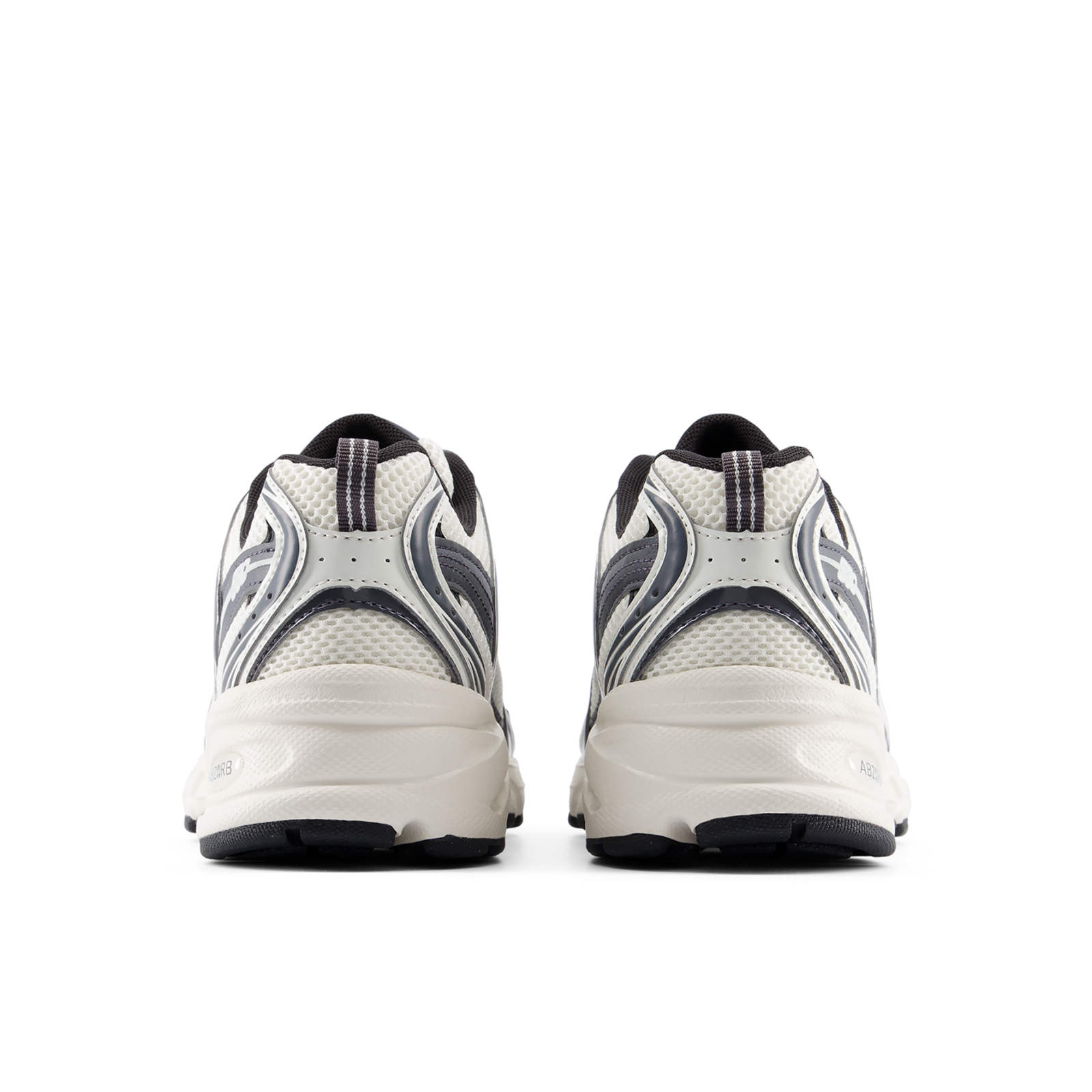 New Balance 530 Core Reset in WEISS