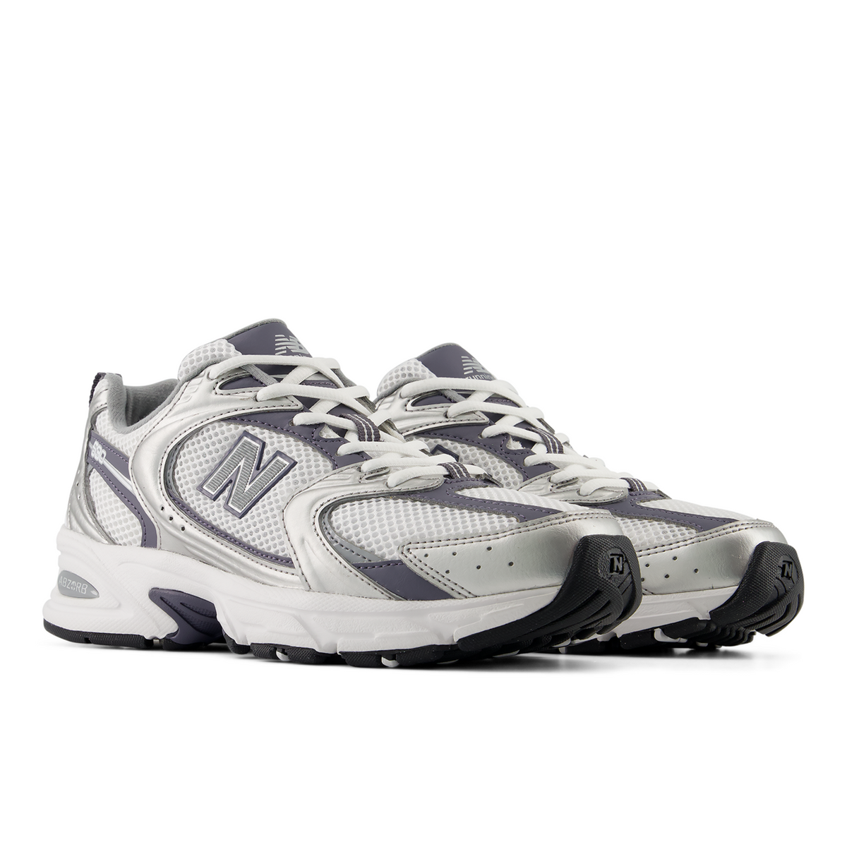 New Balance 530 Sport Tech Metallics in GRAU