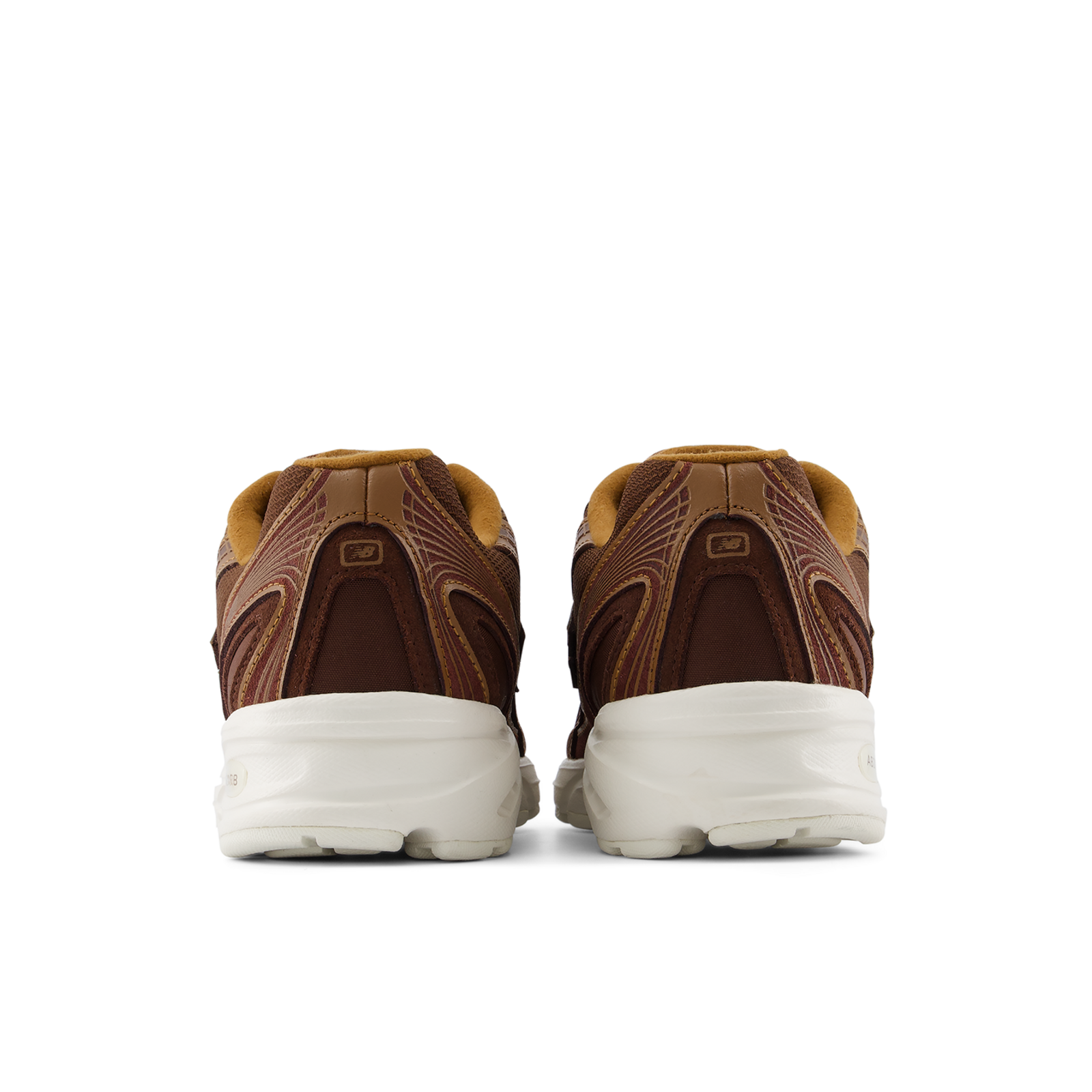 New Balance 740 Summer Suede in BRAUN