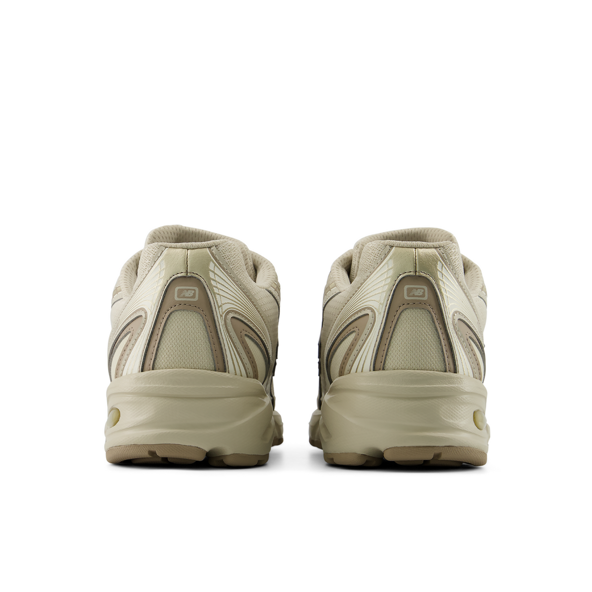New Balance 740 Indian Summer Vibe in BRAUN