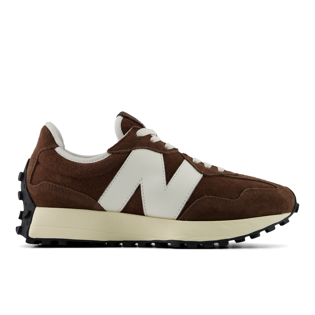 New Balance 327 Suede in BRAUN