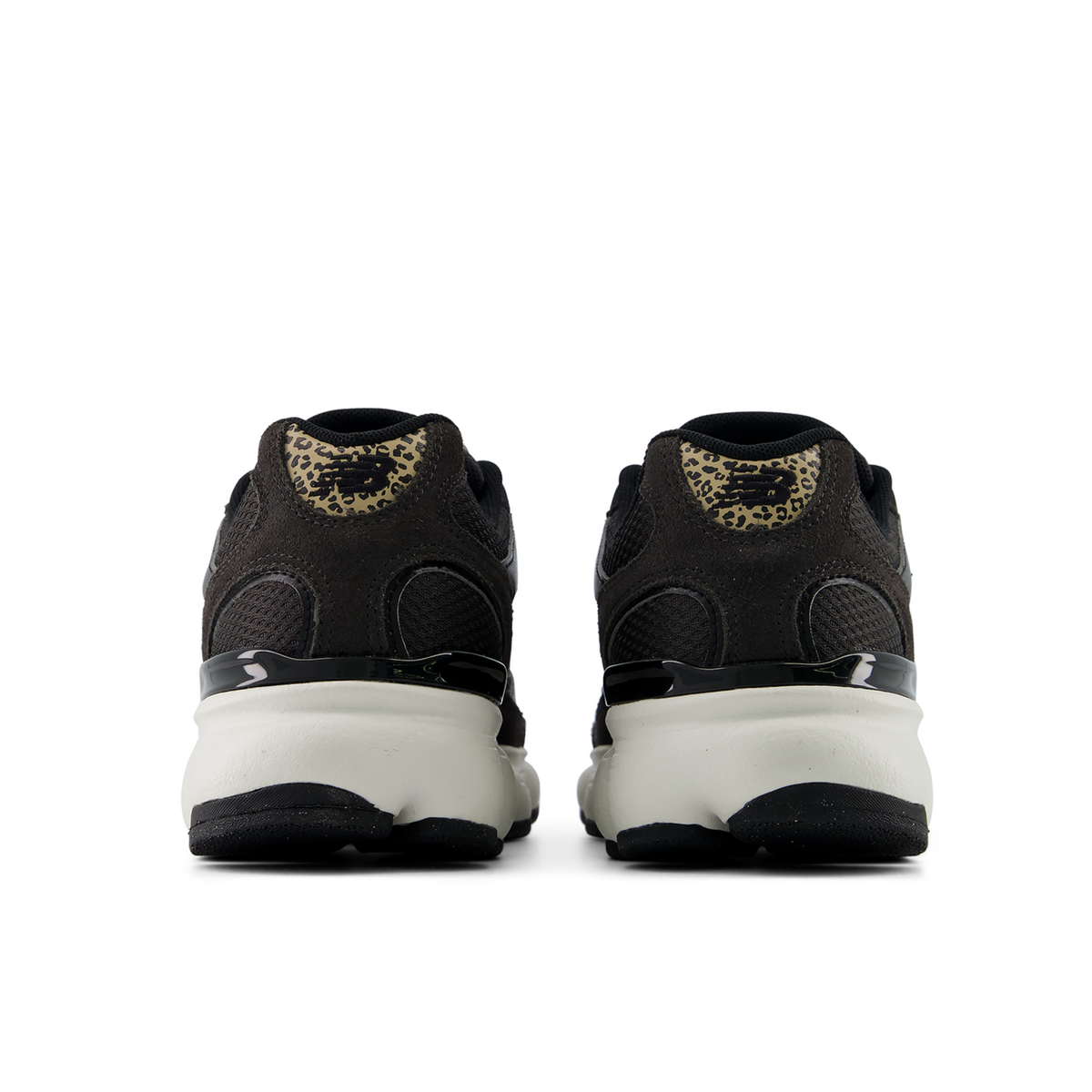 New Balance 603 Animalistic in GRAU