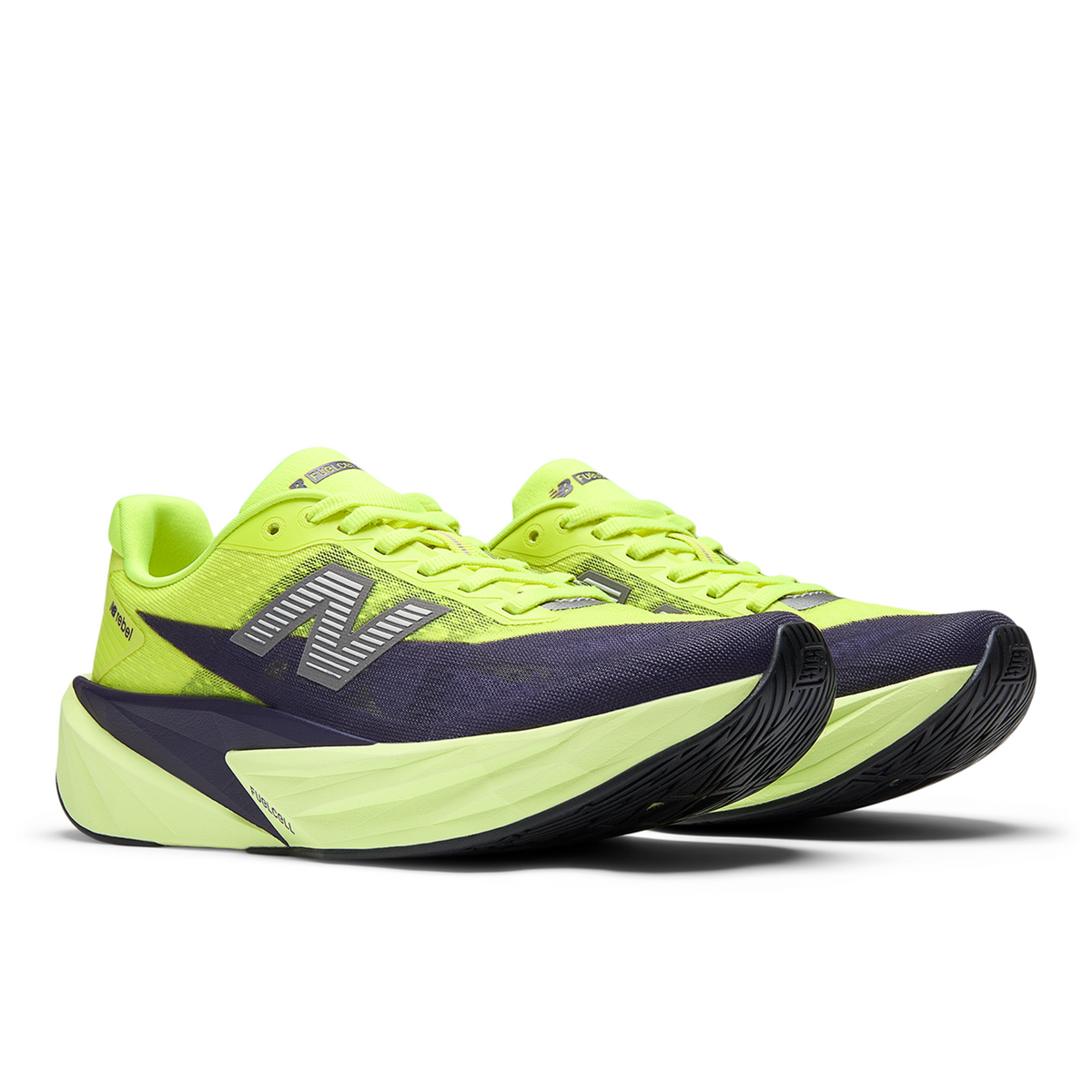 New Balance W Rebel v5 Laufschuhe in GRÜN