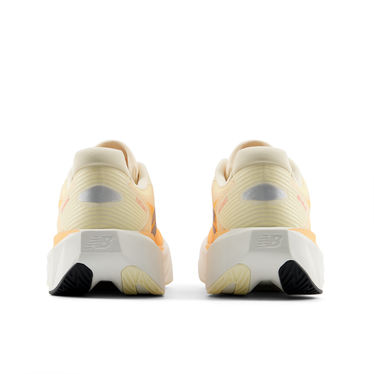 New Balance W Rebel v5 Laufschuhe in ORANGE