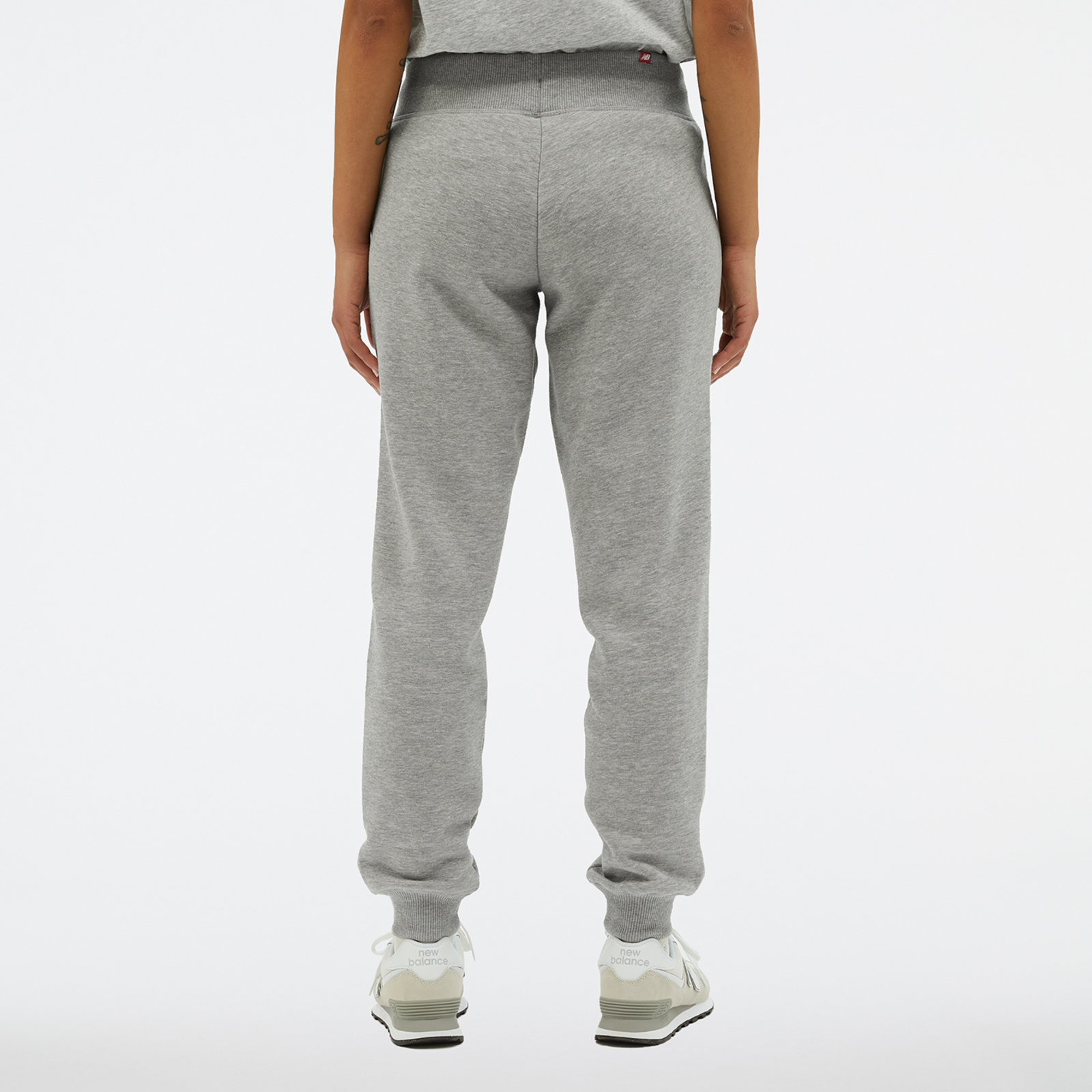 New Balance W NB Small Logo Pants in GRAU