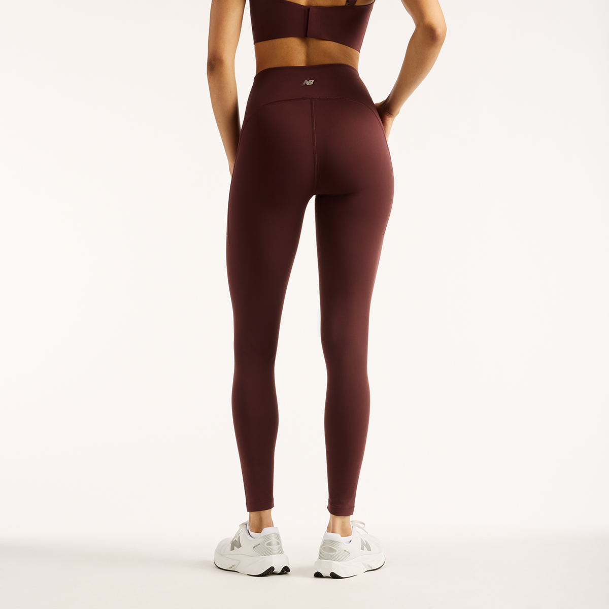 New Balance W NB Sleek Pocket High Rise Legging 27" in ROT