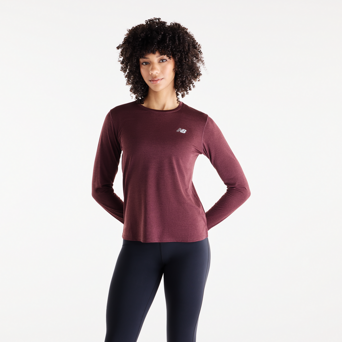New Balance W NB Athletics Long Sleeve in ROT