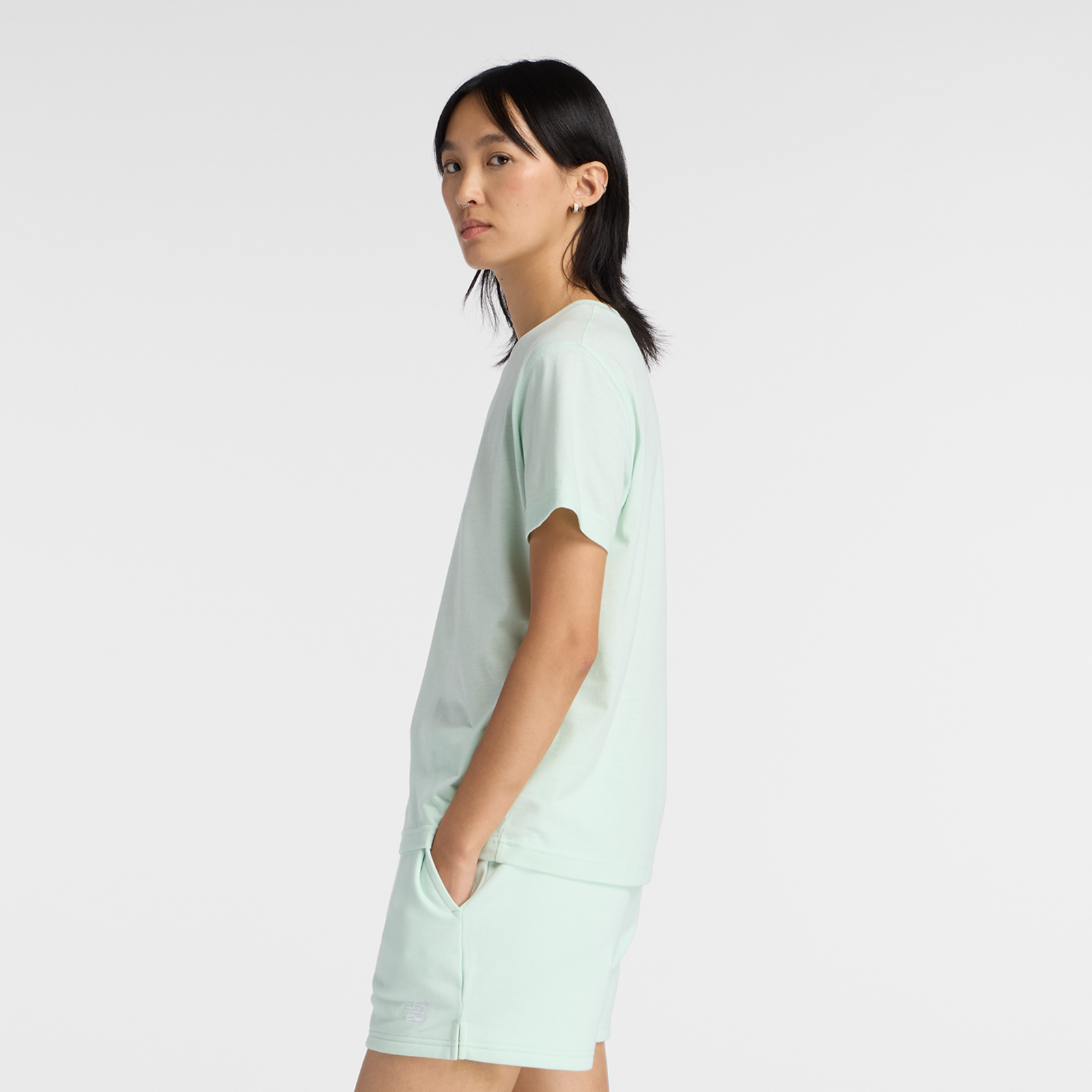 New Balance W Sport Essentials Jersey Logo T-Shirt in