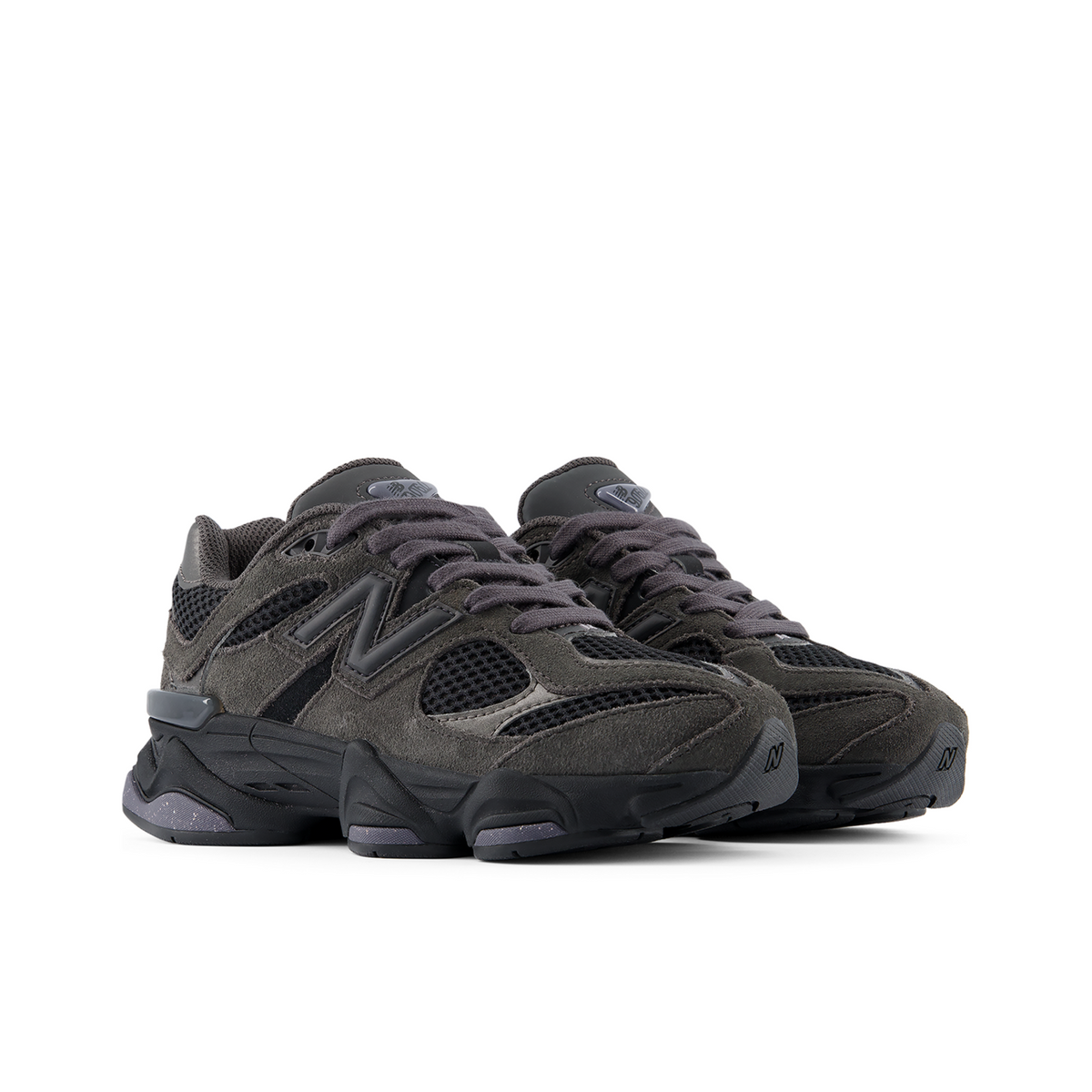 New Balance 9060 Lace in SCHWARZ