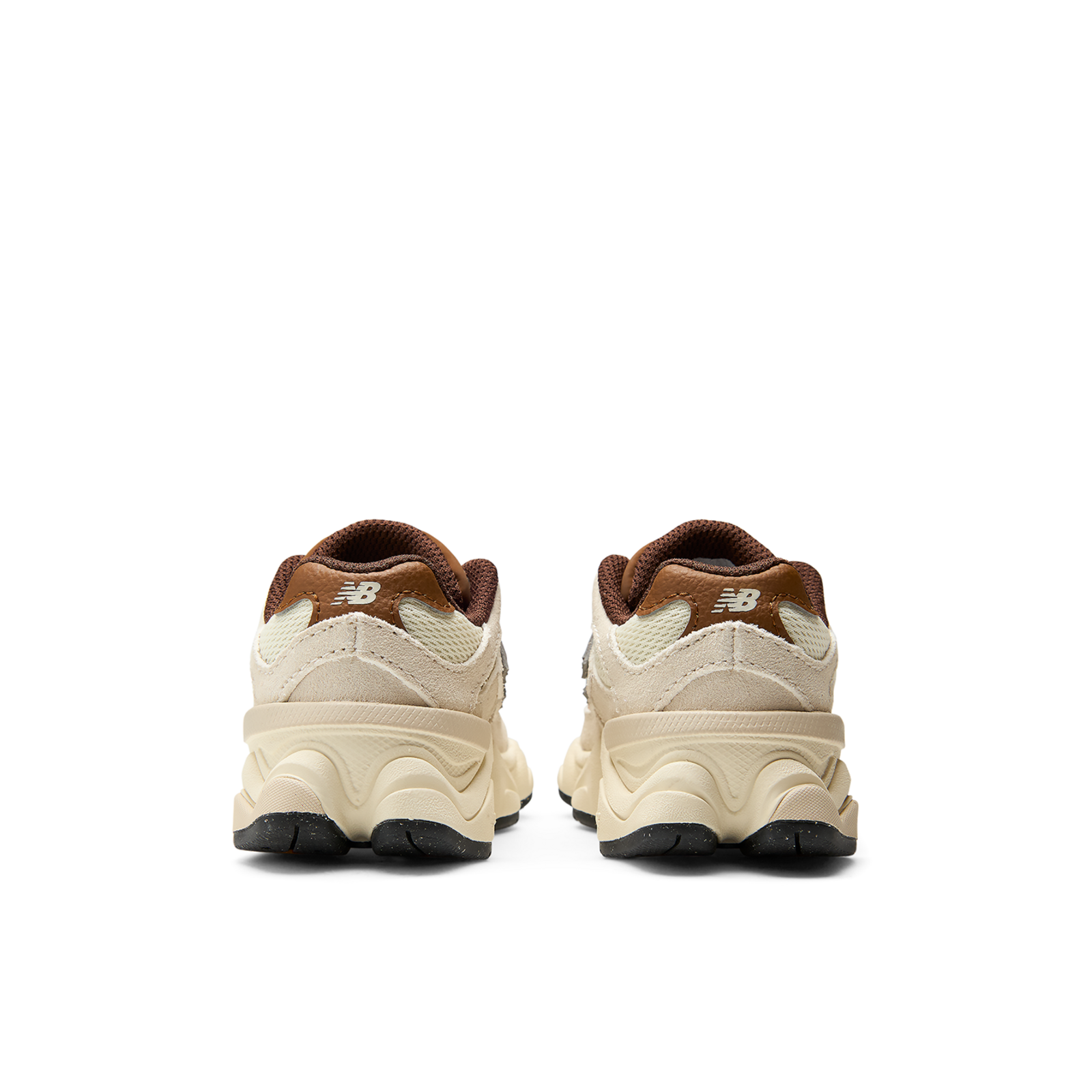 New Balance I90602Y4 - 9060 Bungee in BEIGE