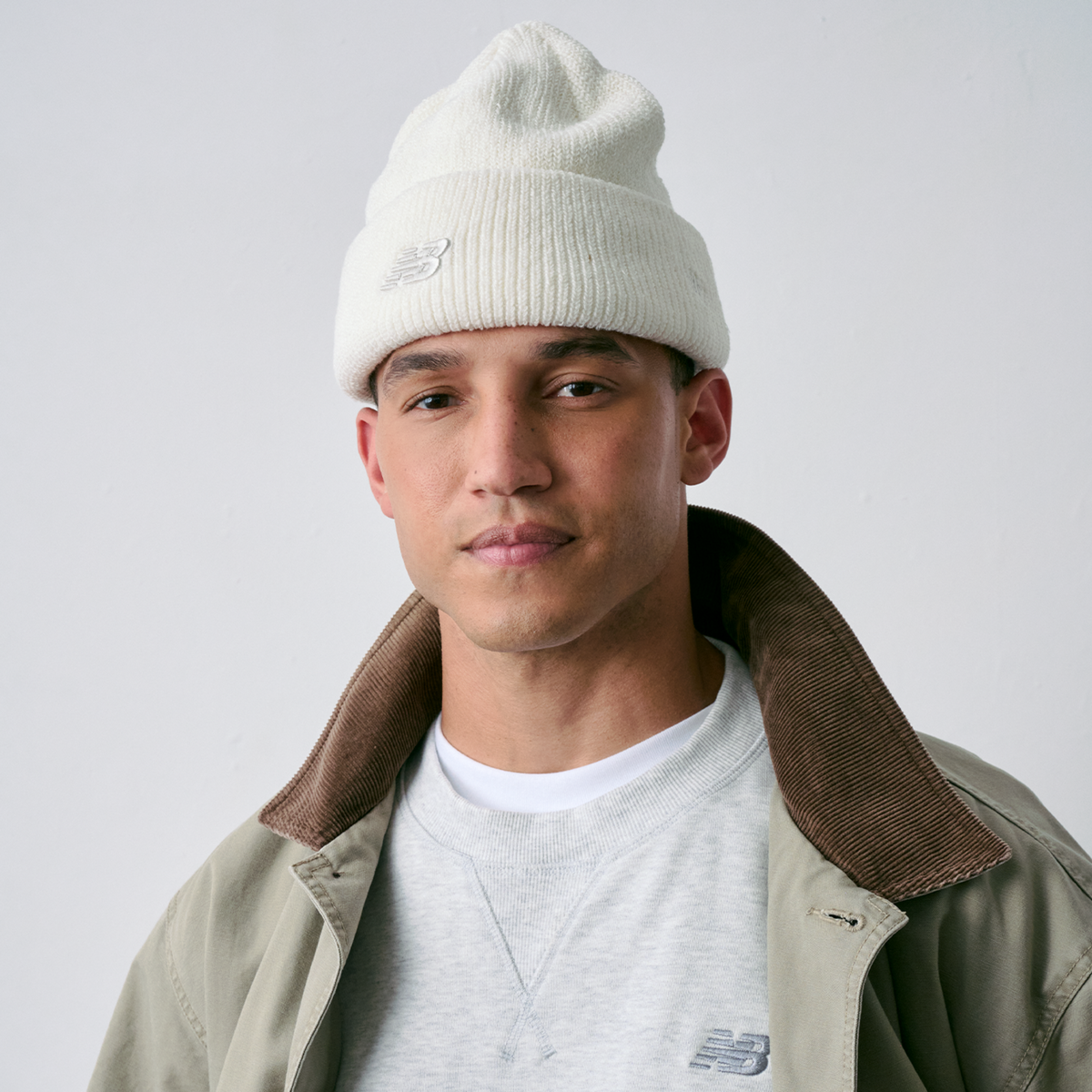 New Balance '47 Cuff Knit Hat in WEISS