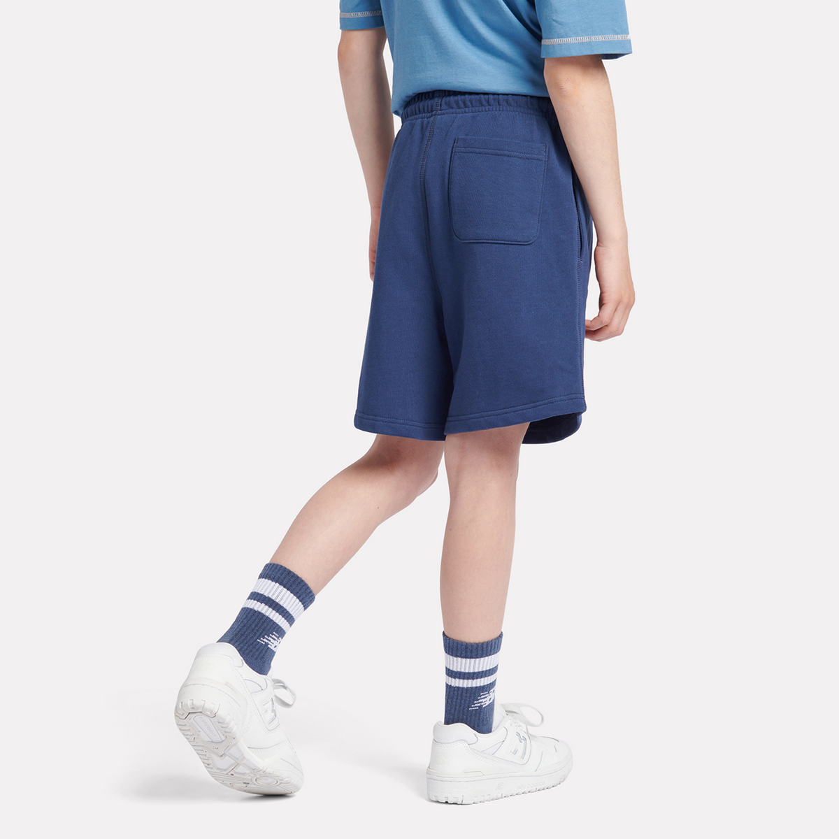 New Balance B New Balance French Terry Small Logo Short in BLAU