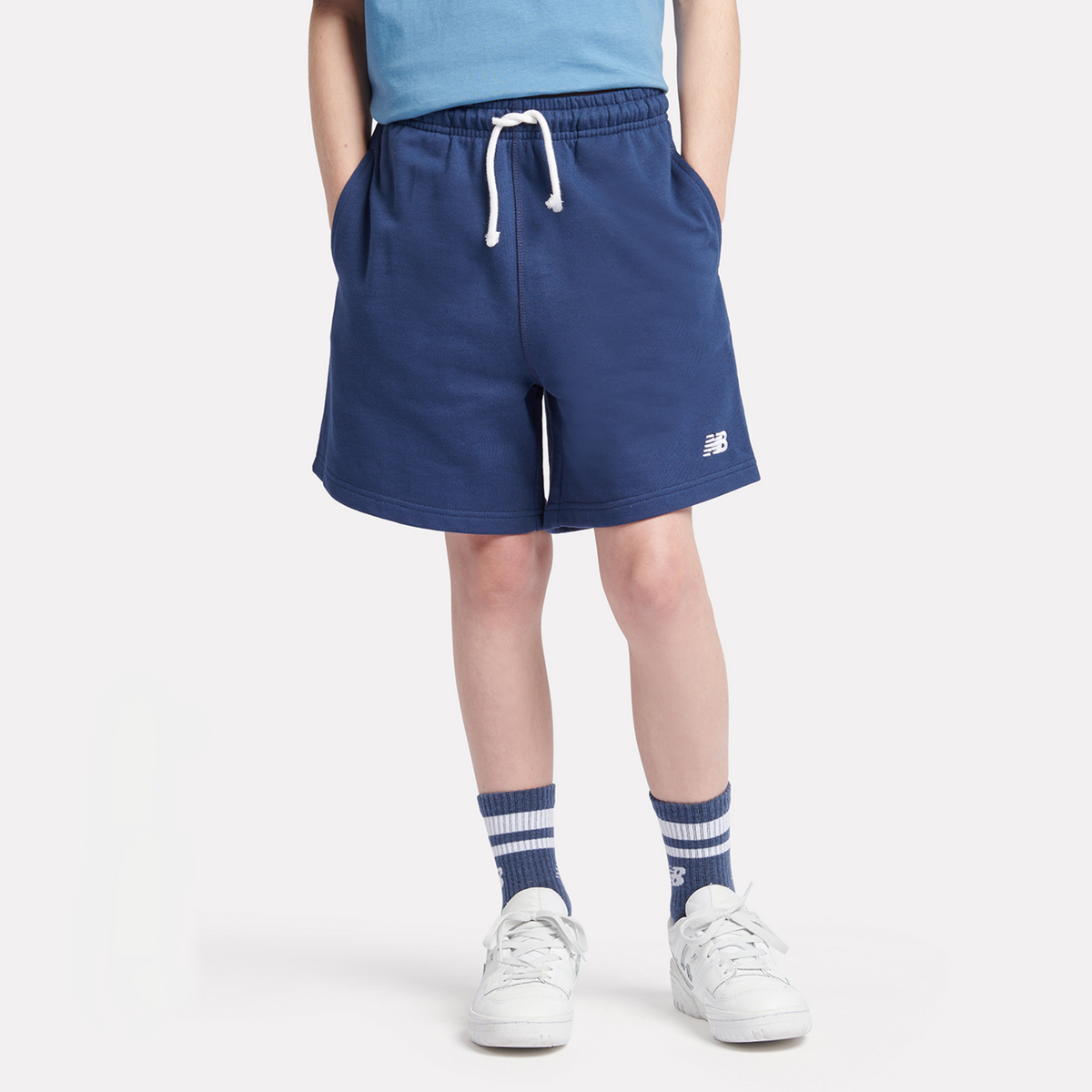 New Balance B New Balance French Terry Small Logo Short in BLAU