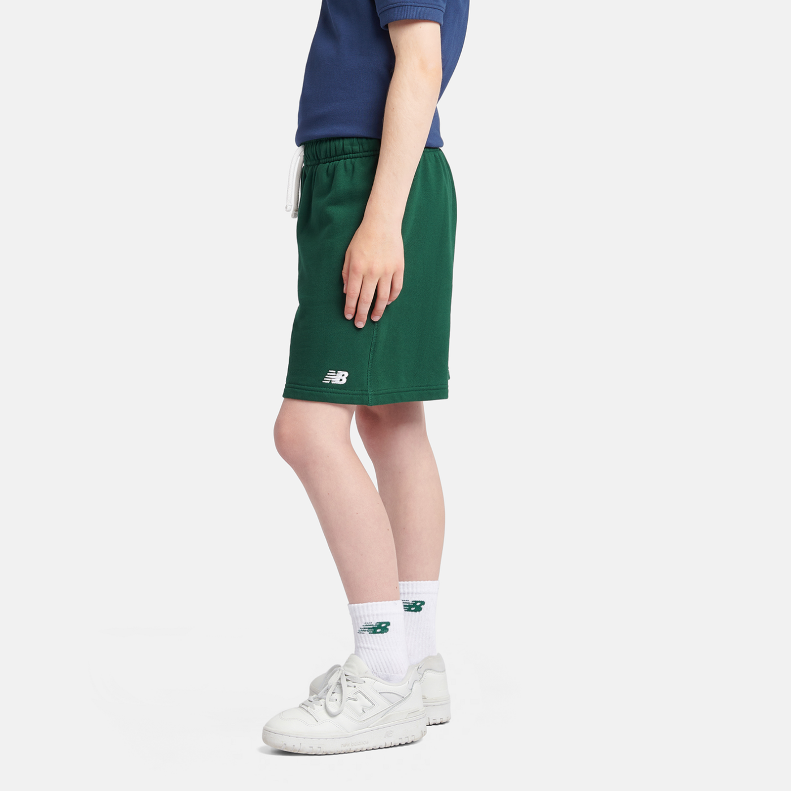 New Balance B New Balance French Terry Small Logo Short in GRÜN